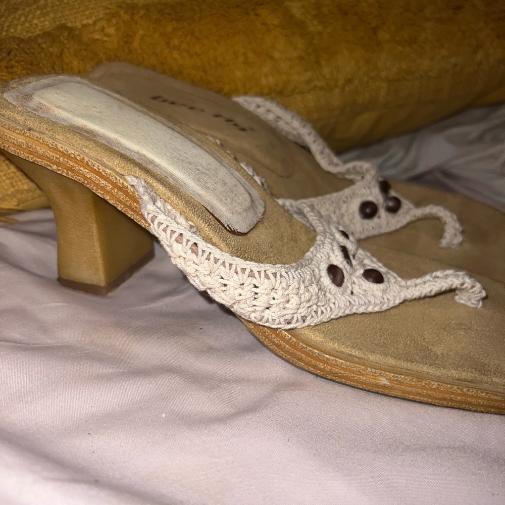 Beachy Y2K BEE FLY Sandals